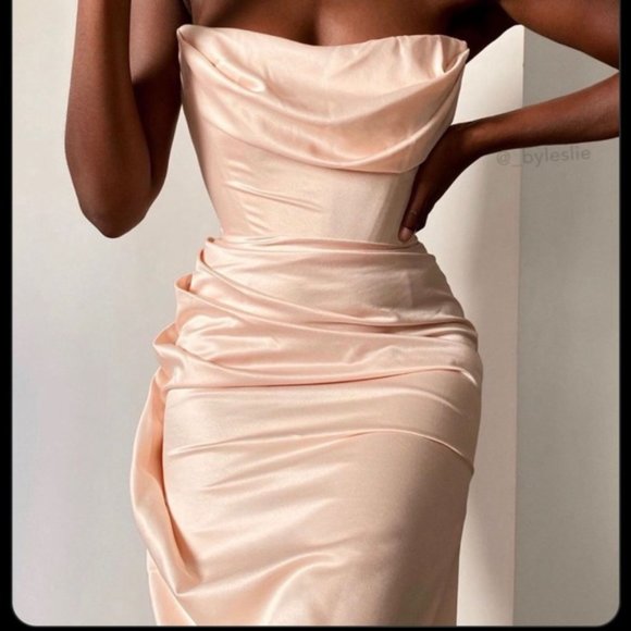 House of CB Champagne Satin Strapless Gown Size Small - Picture 5 of 8